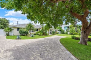 409 SE Atlantic Dr, Lantana, FL 33462, Sold 11/09/21