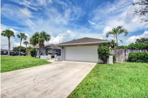 1375 Sailboat Cir, Wellington, FL 33414, Sold 08/20/21