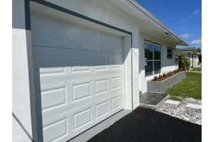 6871 NW 28th St, Sunrise, FL 33313, Sold 12/03/21