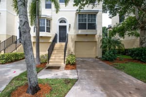 1630 42nd Square, Vero Beach, FL 32960, Sold 10/08/21