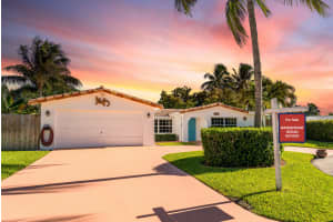 350 SW 14th Pl, Boca Raton, FL 33432, Sold 12/02/21
