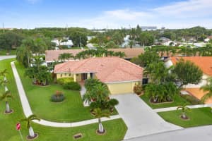 435 Redwood Ln, Boca Raton, FL 33487, Sold 08/13/21