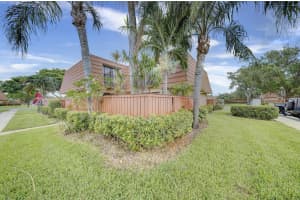 2908 Waterford Dr S, Deerfield Beach, FL 33442, Sold 09/02/21