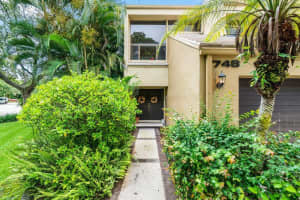748 St Albans Dr, Boca Raton, FL 33486, Sold 08/16/21