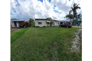 2132 Wellington Rd, West Palm Beach, FL 33409, Sold 08/23/21