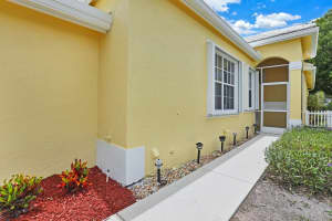 2555 Country Golf Dr, Wellington, FL 33414, Sold 09/27/21