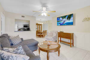 6328 Chasewood Dr, Jupiter, FL 33458, Sold 08/04/21