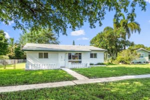 4300 Harrison St, Hollywood, FL 33021, Sold 07/27/21