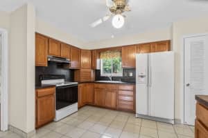 4300 Harrison St, Hollywood, FL 33021, Sold 07/27/21