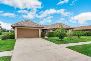 10462 Greentrail Dr N, Boynton Beach, FL 33436, Sold 08/03/21