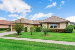 10462 Greentrail Dr N, Boynton Beach, FL 33436, Sold 08/03/21