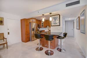 1623 Collins Ave, Miami Beach, FL 33139, Sold 04/15/22