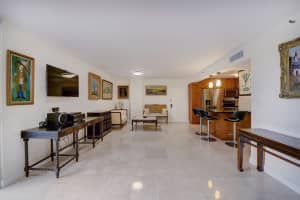 1623 Collins Ave, Miami Beach, FL 33139, Sold 04/15/22
