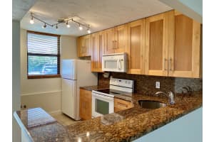 3545 S Ocean Blvd, South Palm Beach, FL 33480, Sold 09/08/21