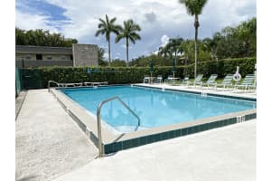 126 Sparrow Dr #13b, Royal Palm Beach, FL 33411, Sold 06/20/22