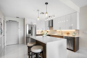 236 SE 5th Ave, Delray Beach, FL 33484, Sold 03/08/22