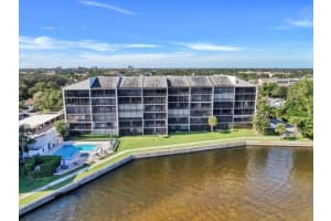 11370 12 Oaks Way, North Palm Beach, FL 33408, Sold 08/13/21