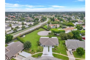 11902 Suellen Cir, Wellington, FL 33414, Sold 08/18/21