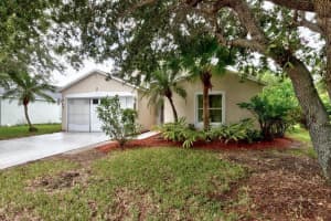 697 Collier Lake Cir, Sebastian, FL 32958, Sold 08/16/21