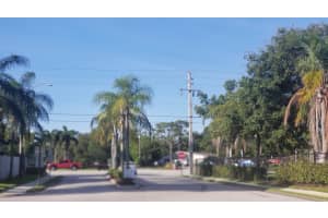 1437 Royal Forest Ct, West Palm Beach, FL 33406, Sold 08/20/21