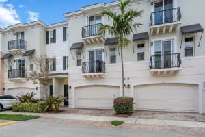 609 NW 38th Cir, Boca Raton, FL 33431, Sold 08/16/21