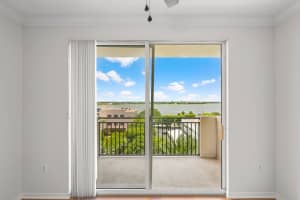 616 Clearwater Park Rd, West Palm Beach, FL 33401, Sold 10/06/21