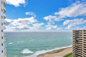 4600 N Ocean Dr, Riviera Beach, FL 33404, Sold 09/14/21