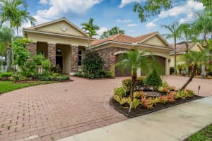 8341 Butler Greenwood Dr, Royal Palm Beach, FL 33411, Sold 08/12/21