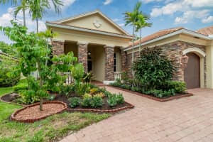 8341 Butler Greenwood Dr, Royal Palm Beach, FL 33411, Sold 08/12/21