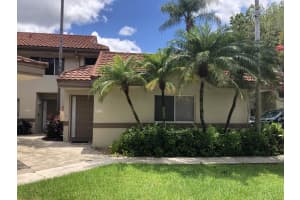 9234 NW 9th Pl, Plantation, FL 33324, Sold 08/13/21