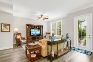 1087 Piccadilly St, Palm Beach Gardens, FL 33418, Sold 08/27/21