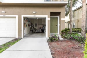 3067 Grandiflora Dr, Lake Worth, FL 33467, Sold 08/12/21