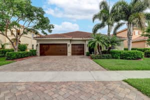 3445 Oakmont Estates Blvd, Wellington, FL 33414, Sold 07/30/21