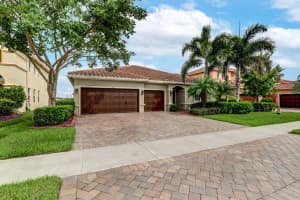 3445 Oakmont Estates Blvd, Wellington, FL 33414, Sold 07/30/21
