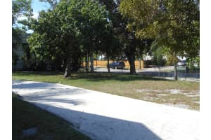740 Kanuga Dr, West Palm Beach, FL 33401, Sold 12/17/21