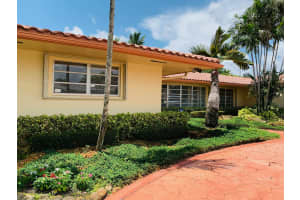 5010 Jackson St, Hollywood, FL 33021, Sold 08/19/21