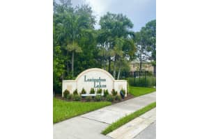 2762 SE Birmingham Dr, Stuart, FL 34994, Sold 01/03/22