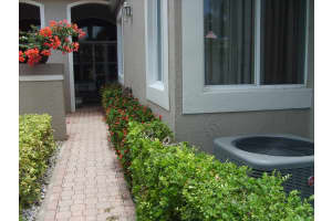 5375 Monterey Cir, Delray Beach, FL 33484, Sold 08/09/21