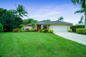 10728 SE Seaspray Ct, Hobe Sound, FL 33455, Sold 08/23/21