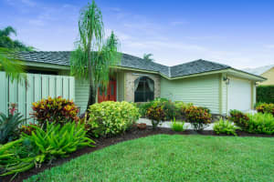 10728 SE Seaspray Ct, Hobe Sound, FL 33455, Sold 08/23/21