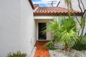 13520 Fountain View Blvd, Wellington, FL 33414, Sold 08/17/21