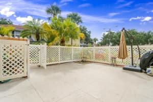 34 Clinton Ct, Royal Palm Beach, FL 33411, Sold 10/01/21