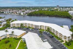 5530 N Ocean Blvd, Ocean Ridge, FL 33435, Sold 08/27/21