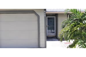 925 NE Sandalwood Pl, Jensen Beach, FL 34957, Sold 09/24/21