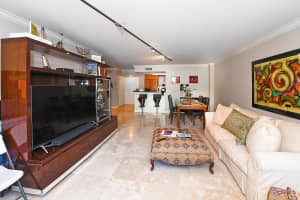 99 SE Mizner Blvd, Boca Raton, FL 33432, Sold 11/19/21