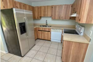 293 SE Norfolk Blvd, Stuart, FL 34997, Sold 08/25/21