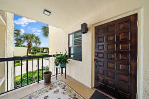 372 Golfview Rd, North Palm Beach, FL 33408, Sold 08/03/21