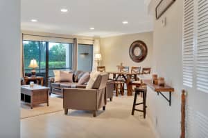 12725 Shoreline Dr #6c, Wellington, FL 33414, Sold 09/14/21