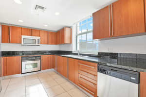 610 Clematis St, West Palm Beach, FL 33401, Sold 08/31/21