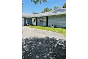 707 W Boulevard Chatelaine, Delray Beach, FL 33445, Sold 02/01/22